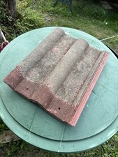 House Roof Tiles - Redlands 50